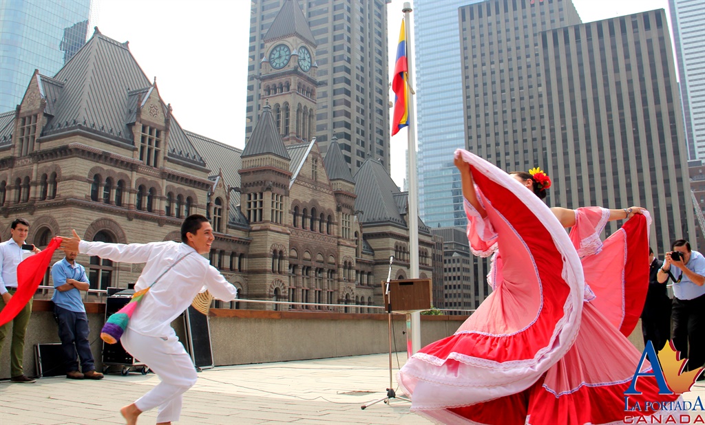 Todo listo para la izada de la bandera de Colombia en el City Hall de Toronto 
