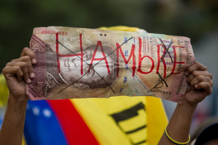 Maduro subió de nuevo el salario mínimo en Venezuela en 300%