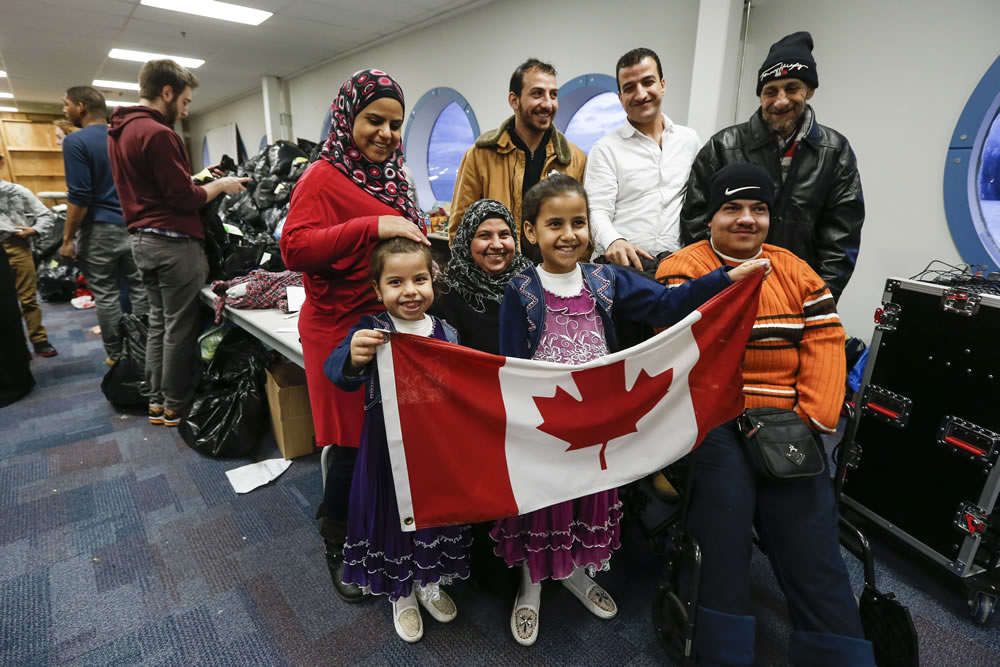 Canadá cobrará a refugiados gastos de viaje y exámenes médicos 
