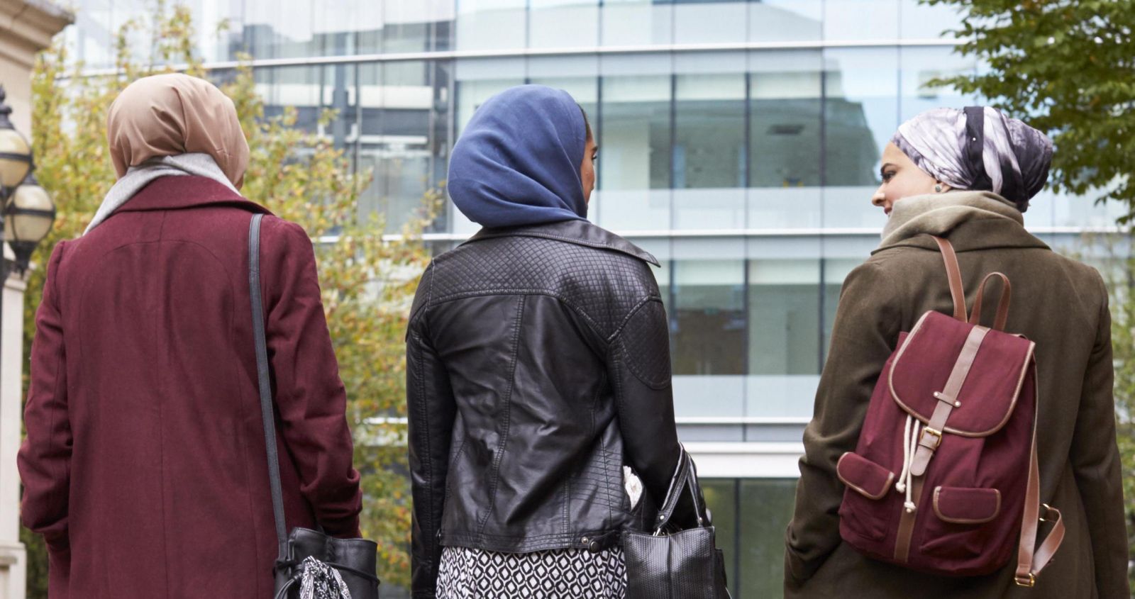 Musulmán en Ontario defiende el uso del velo en las mujeres 