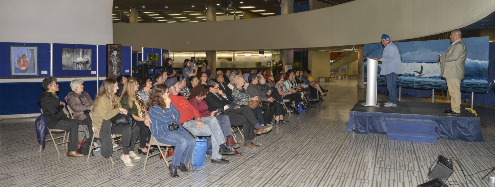 Inauguran exhibición de arte latino-canadiense en el City Hall de Toronto