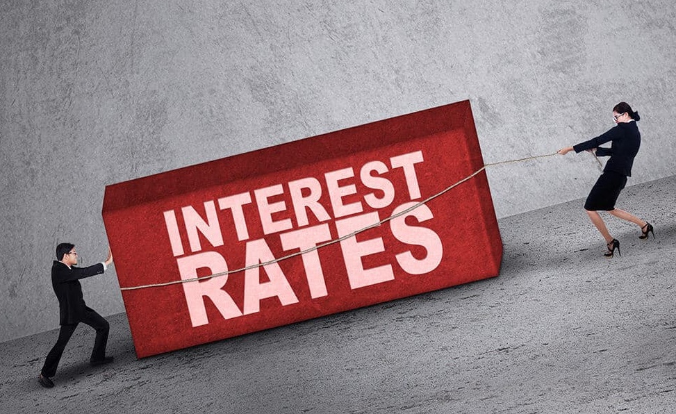 Banco de Canadá inició el alza de las tasas de interés, con un 0,5%
