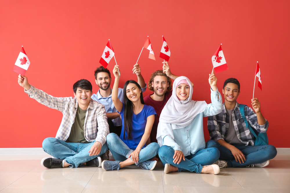 Niños inmigrantes tienen más posibilidad de llegar a una universidad que los nacidos en Canadá 