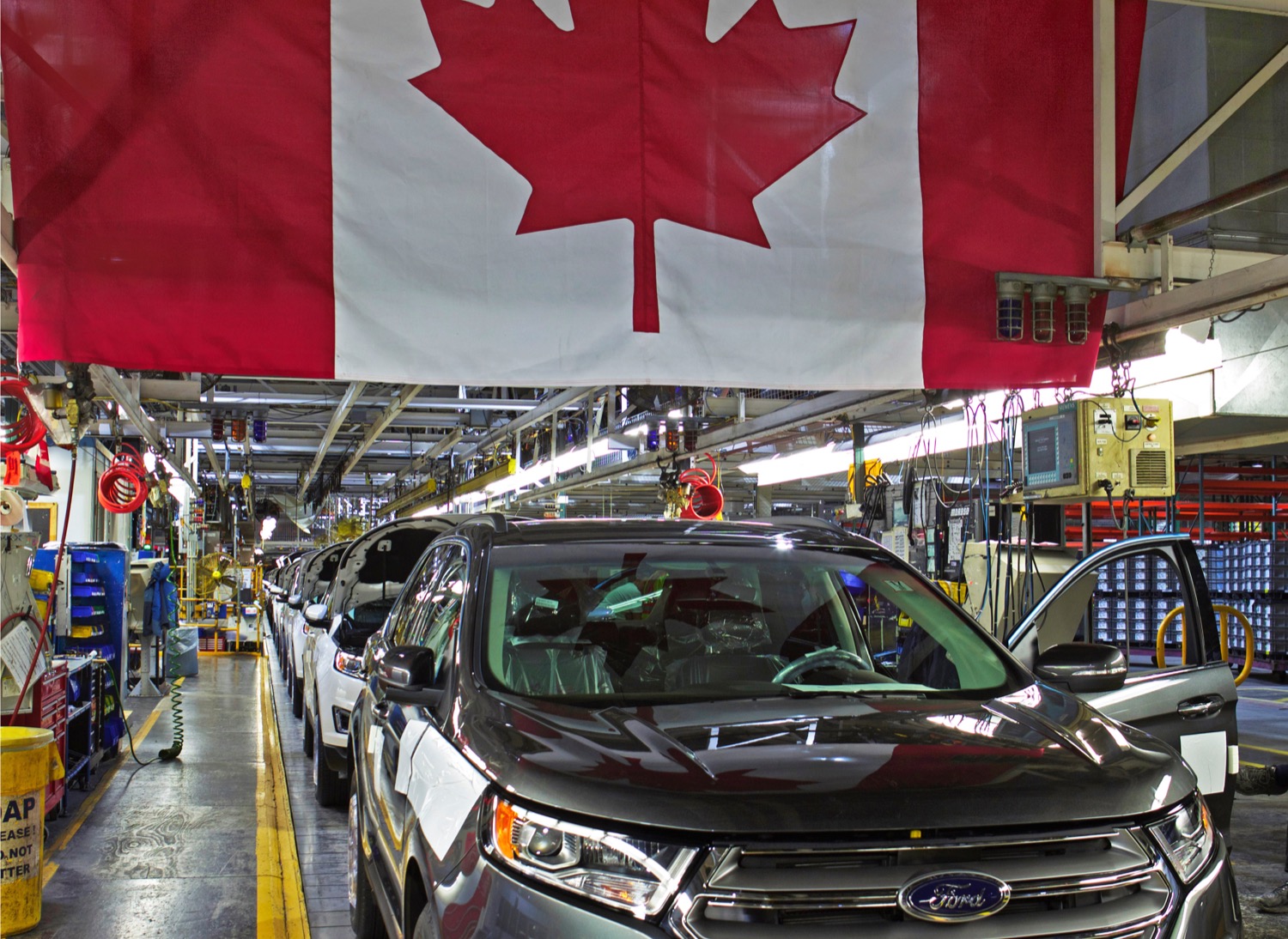 Ford recortará otros 450 empleos en planta de Canadá 