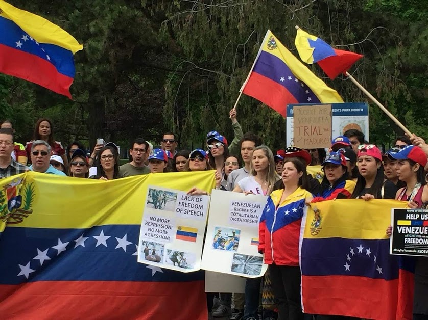 Venezolanos protestaron en varias ciudades de Canadá ante reelección de Maduro 