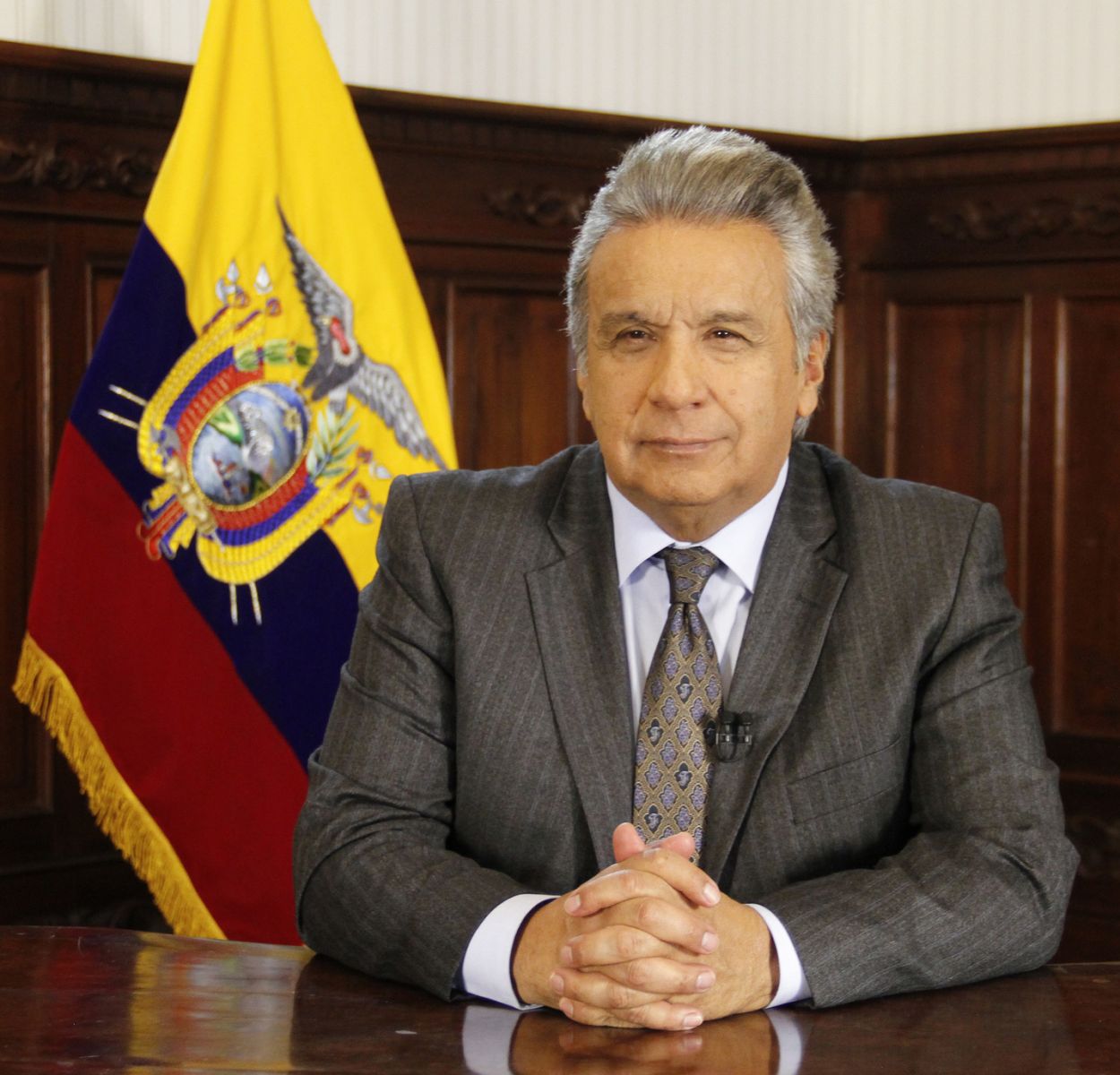 Gobierno de Ecuador logra millonario préstamo de la banca internacional 