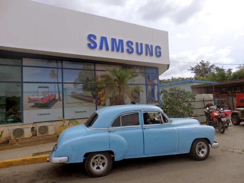 Samsung abrió almacén en Santiago de Cuba, pero no puso precios a los productos 