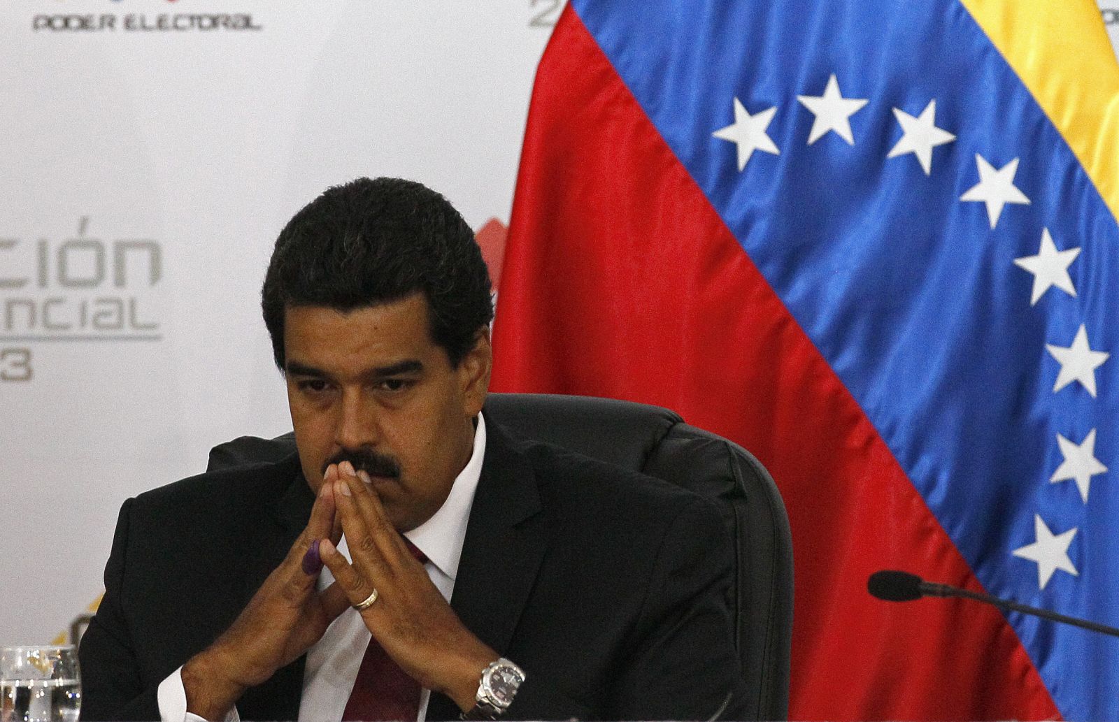 Para intentar vender el petróleo, Maduro ahora le propone trueque a India