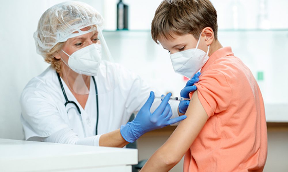 ¿Está de acuerdo que la vacuna sea obligatoria para jóvenes estudiantes en Canadá?