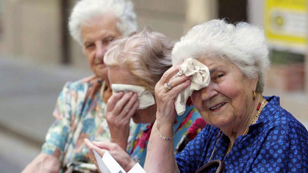 Con este calor y pese a la ley, 90 ancianatos en Ontario siguen sin aire acondicionado   