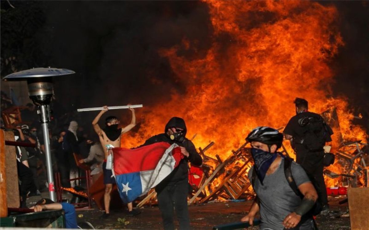 Por la desigualdad y la represión crecen las violentas protestas en Suramérica