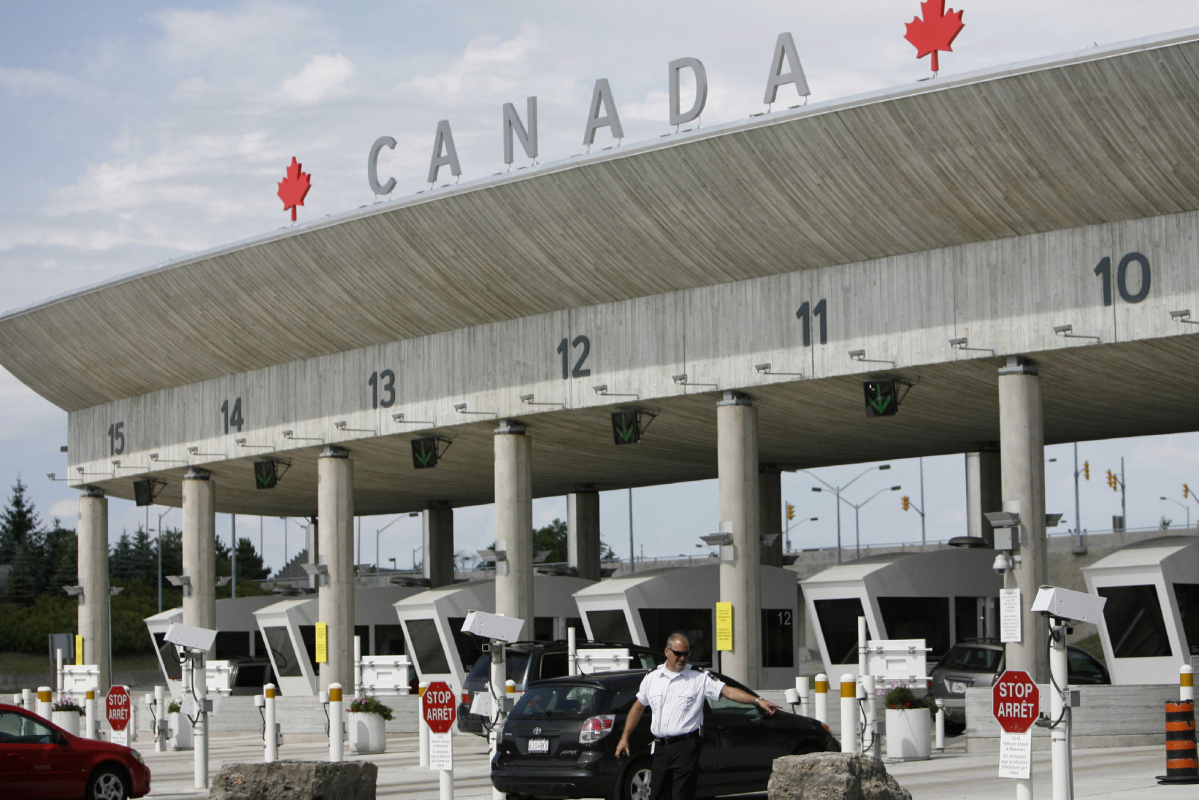 Migración Canadá pondrá mayores controles al denominado "flagpoling"