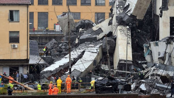 Tragedia por derrumbe de gigante puente en Italia ya deja 35 muertos 