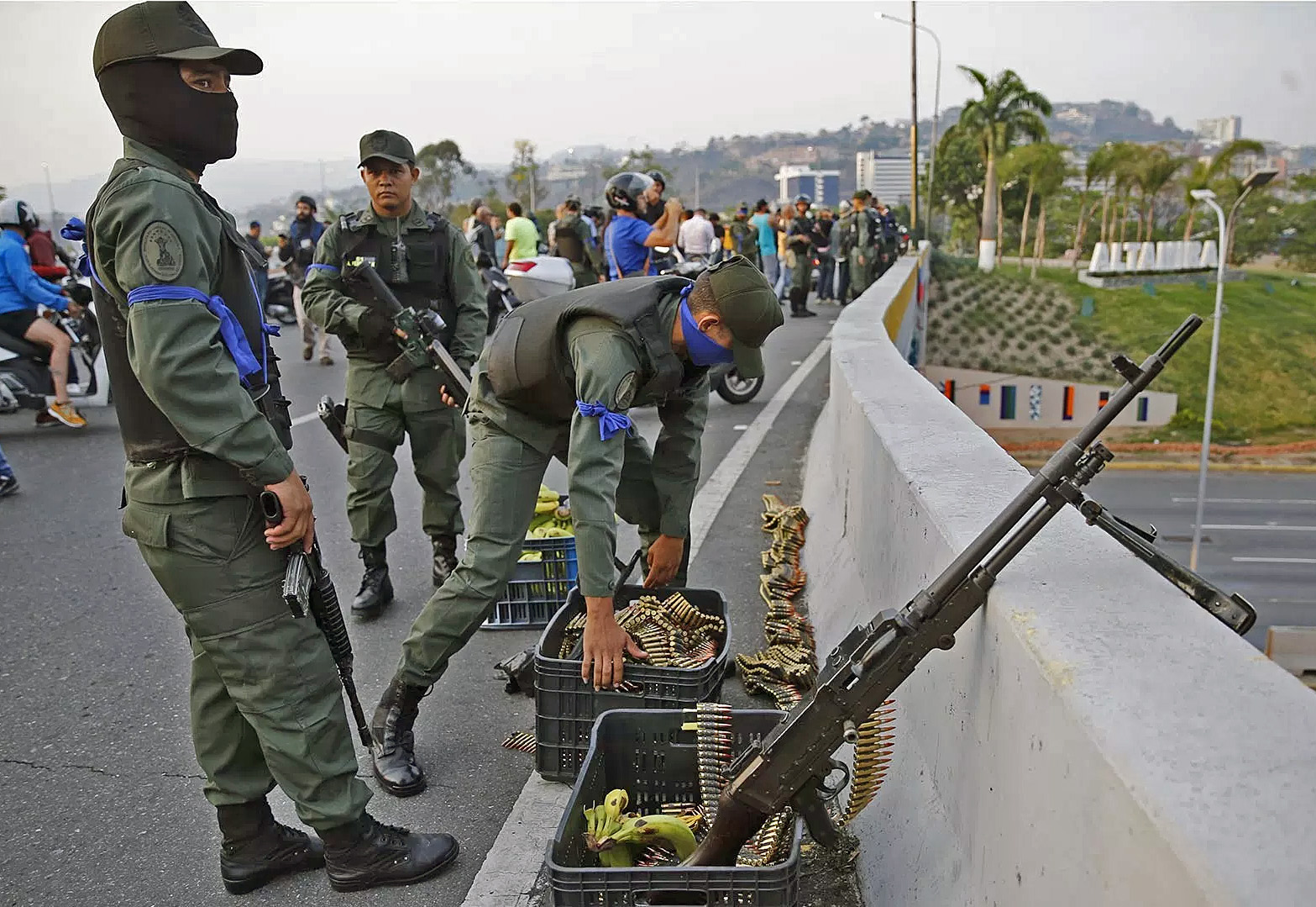Con apoyo militar, Guaidó, junto a Leopoldo López, iniciaron la reconquista de Venezuela  