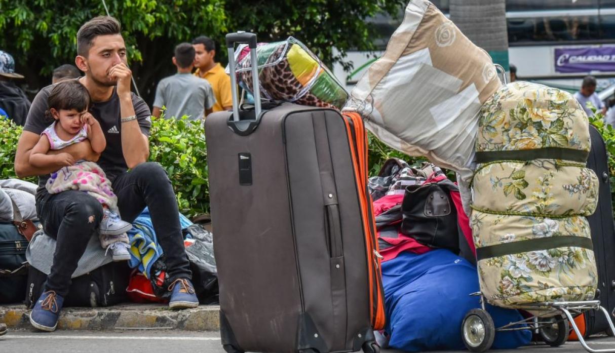 Crisis humanitaria genera éxodo de miles de venezolanos por Colombia 