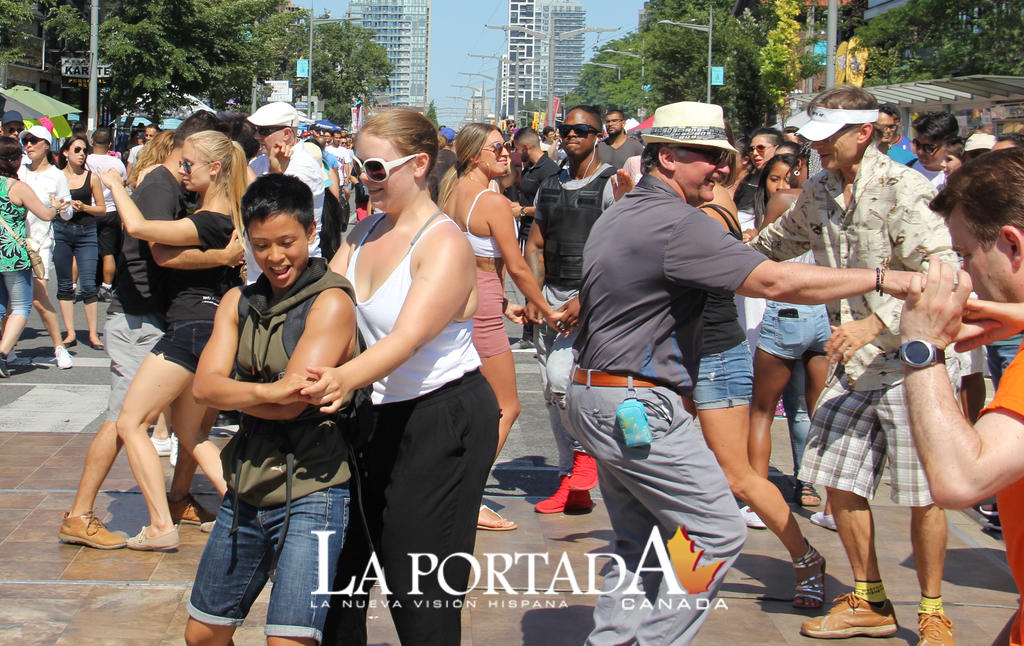 Salsa en Saint Clair, el festival latino que se roba el show en el verano en Toronto 