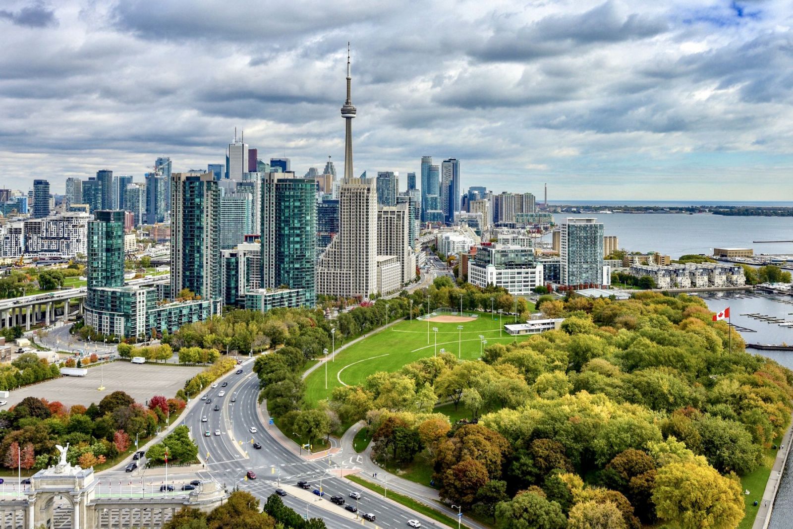 Precios de alquiler en Toronto que cayeron por la pandemia, están subiendo de nuevo